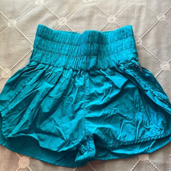 FREE PEOPLE the way home shorts size Medium - Picture 1 of 3